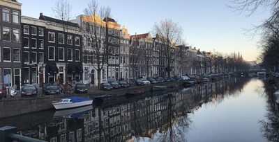 The Pavilions Amsterdam, The Toren