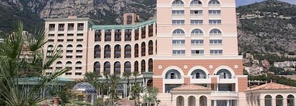 Monte-Carlo Bay Hotel & Resort