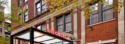 St. Giles Hotel, The Court