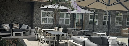 Coast Canmore Hotel & Conference Centre