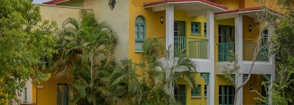 Hotel Holguin - All Inclusive +16