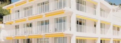Les Roches Rouges, A Beaumier Hotel