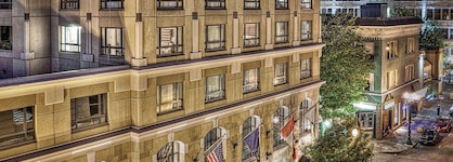 Dossier Hotel