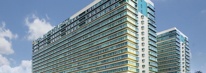 Regal Riverside Hotel