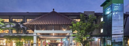 The Lokha Legian Resort & Spa