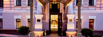 Opera Hotel
