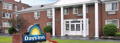 Days Inn By Wyndham Cleveland Lakewood