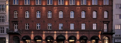 Ascot Hotel