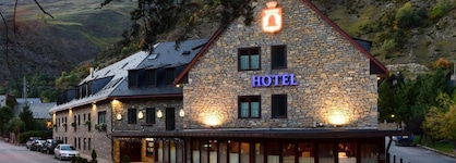 Hotel y Apartamentos Vilagaros