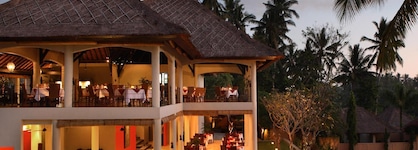 Furamaxclusive Resort & Villas