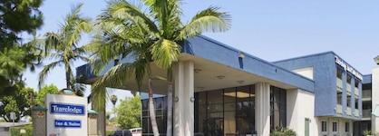 Travelodge Inn & Suites By Wyndham Anaheim On Disneyland Dr
