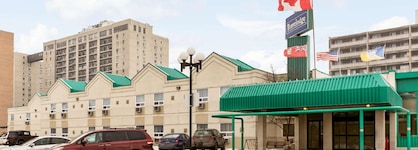 Travelodge By Wyndham Winnipeg East