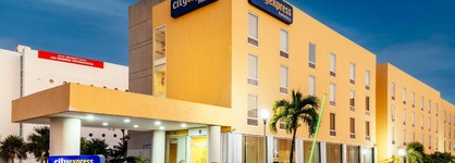 City Express Cancun