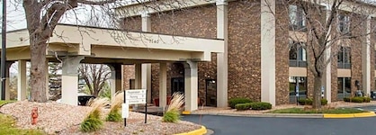 Holiday Inn Express & Suites Eden Prairie - Minneapolis