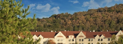 The Branson Hillside Hotel