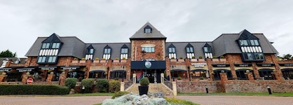 Village Hotel Manchester Cheadle