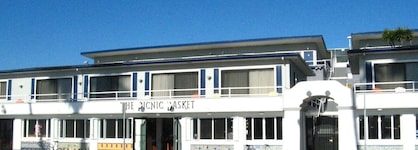 Beach Street Inn And Suites