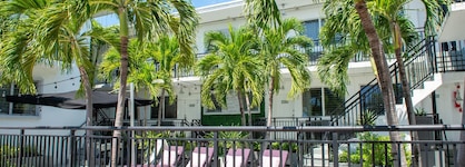 Beachside Apartments and All Suites Hotel