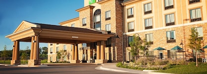 Holiday Inn Express & Suites Wichita Northeast By Ihg