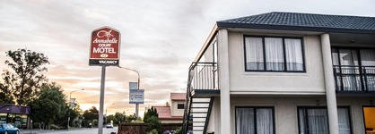 Annabelle Court Motel