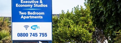 Admirals Motor Inn
