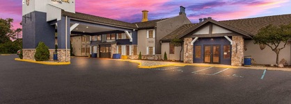 The Clover Hotel By Ascend Hotel Collection