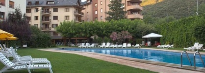 Apartamentos Pessets Adelaida