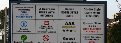Barclay Motor Inn
