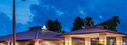 Days Inn By Wyndham Portland Corpus Christi