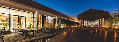 Atour Hotel Xiangxihai Qinhuangdao