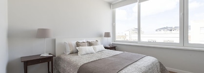 Elegant And Bright Apartment In Estoril