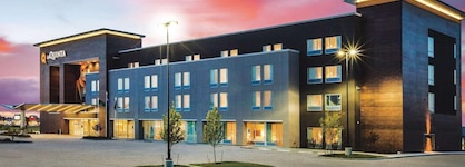 La Quinta Inn & Suites By Wyndham Wichita Northeast