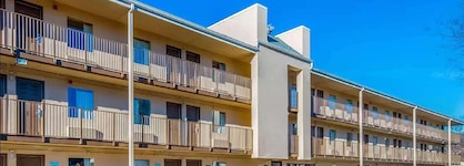 Econo Lodge Charleston East