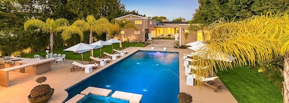 Beverly Hills Luxury Modern Palace