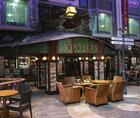 Vintage Lounge