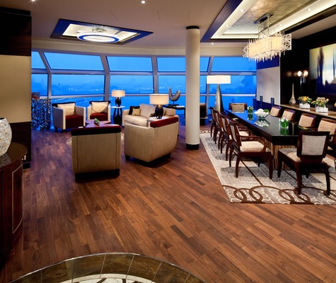 Image Celebrity Reflection 17