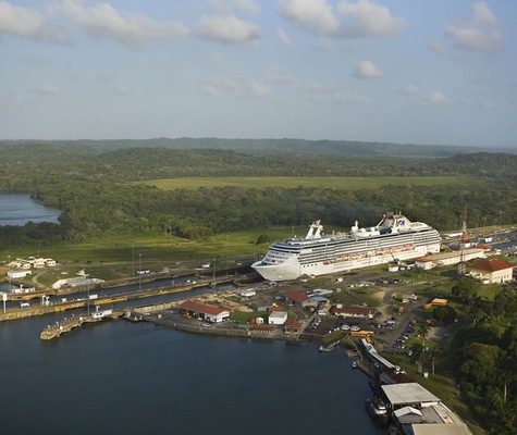 Coral Princess crossing Panama Canal