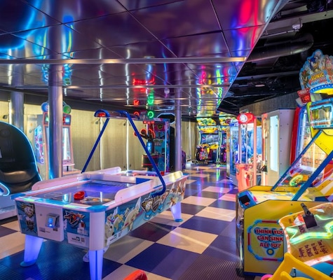 MSC World Europa Bars