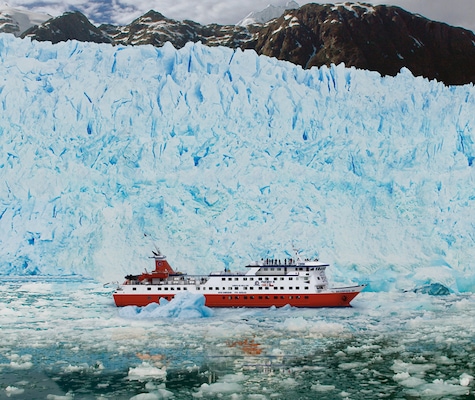 Kawesar_Glacier_Amalia
