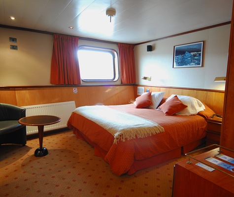 SkorpiosIII_Exterior_double_bed