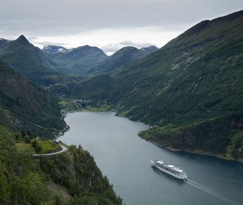 Image Vision of the Seas 15