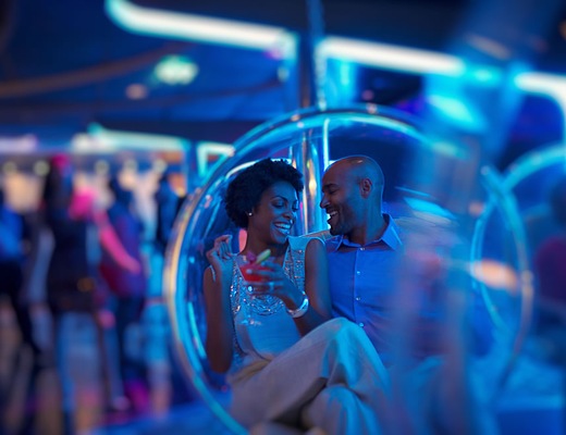 Image Celebrity Equinox 8