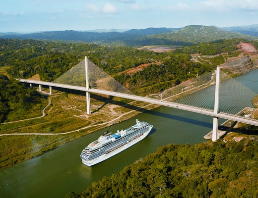 Coral Princess crossing Panama Canal