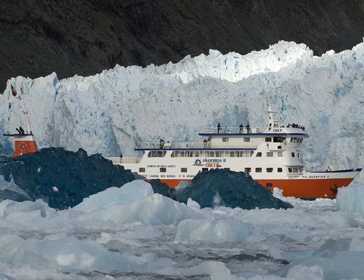 Chonos_Unique_colours_ice