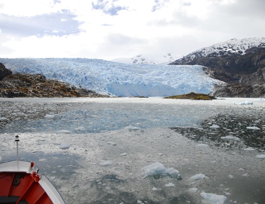 Kawesar_Glacier_El_Brujo
