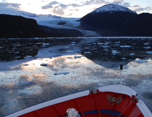 Kawesar_Fjord_Calvo
