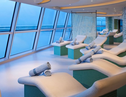 Image Celebrity Reflection 10