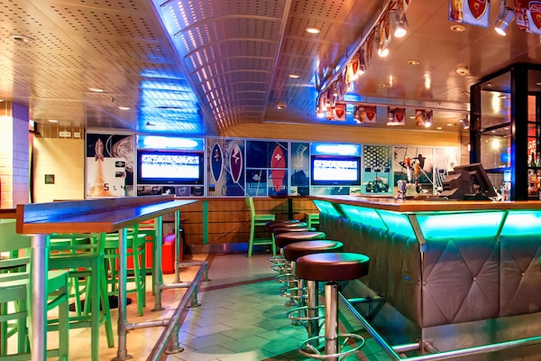 Image Adventure of the Seas 3