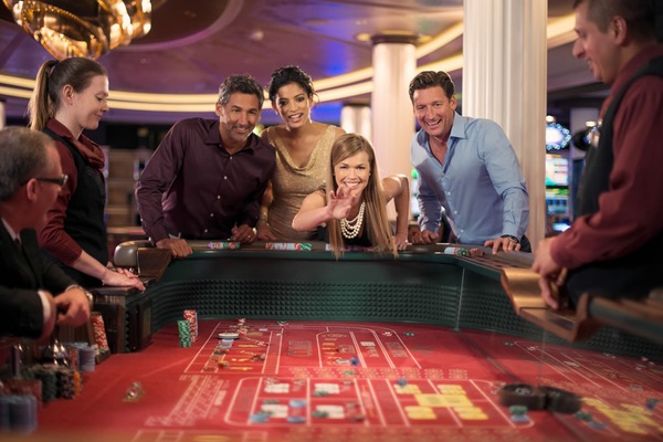 Image Celebrity Reflection 6
