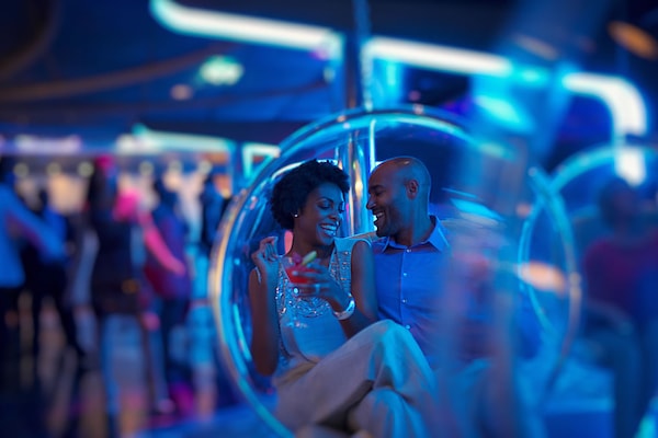 Image Celebrity Equinox 8
